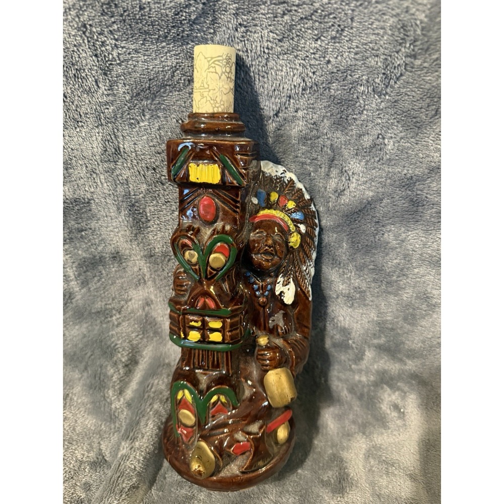 VINTAGE DRUNKEN INDIAN BROWN CERAMIC TOTEM‎ POLE 10" TALL LIQUOR WHISKY DECANTER